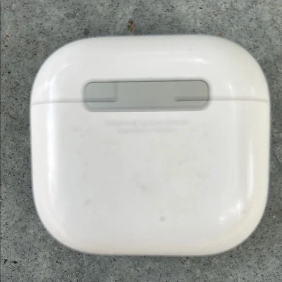 Apple White Wireless Earbuds